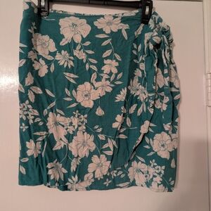 LC Lauren Conrad Teal Floral Mini Skirt